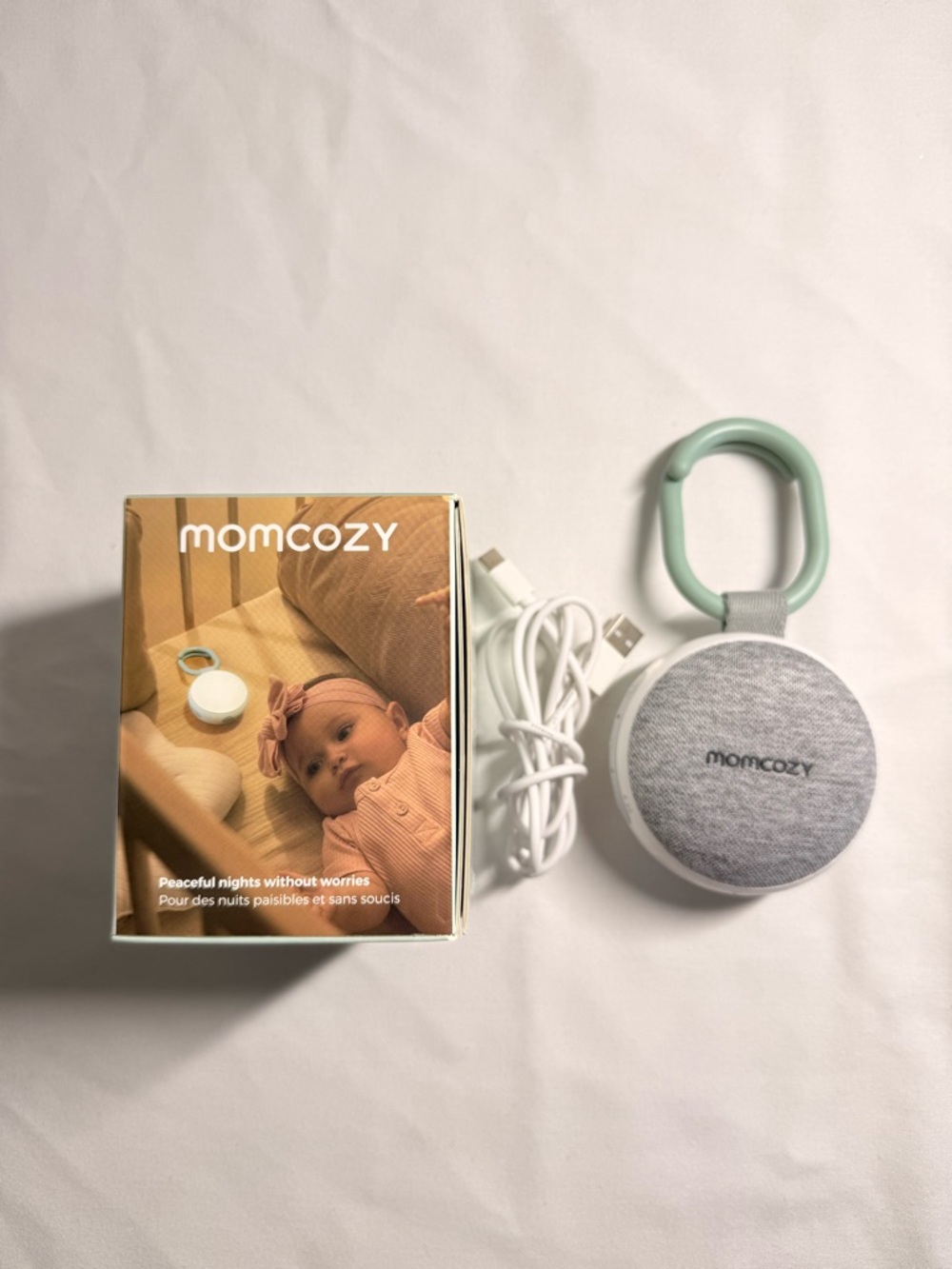 Momcozy Portable White & Gray Sound Machine with Mint Clip
